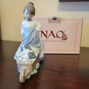 Lladro NAO #1431 Figurine The Colors Of My Garden –Girl With Wheelbarrow and Dog